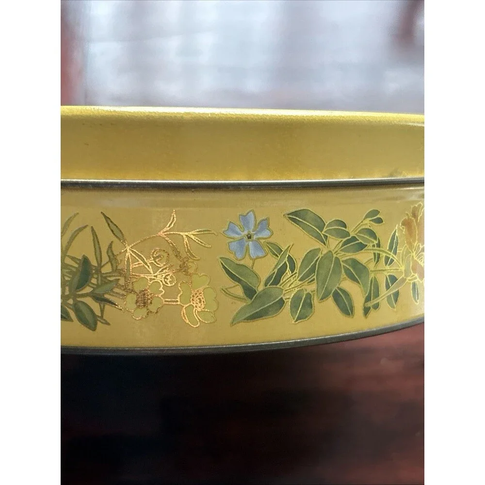 Vintage Floral Hallmark Tin Container 10
